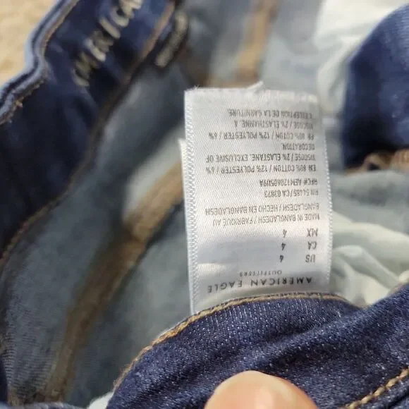 American Eagle Shorts Womens 4 Cury High-Rise Shortie Cut Off Dark Wash Denim - Picture 5 of 8